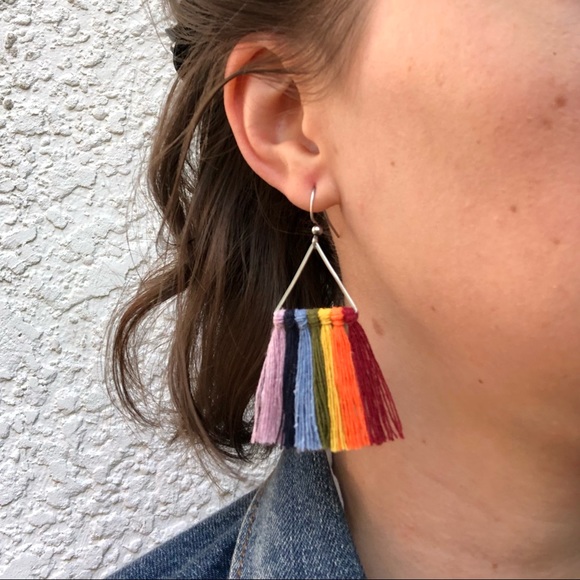 Rainbow fringe triangle earrings - Picture 3 of 3